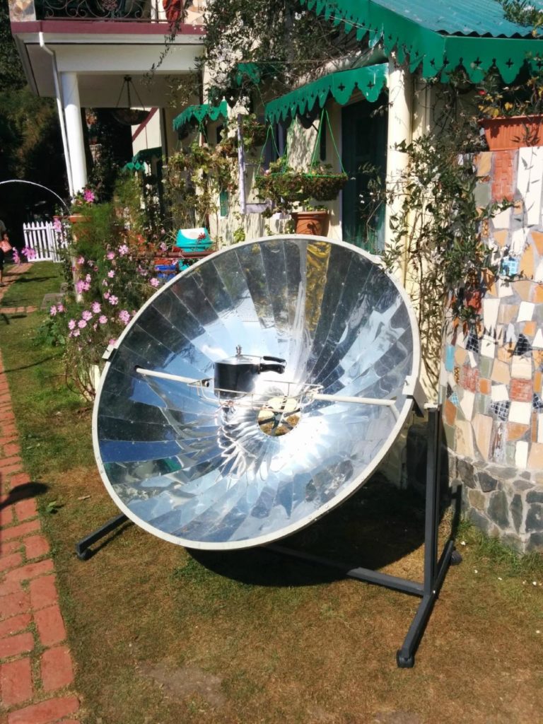 Solar cooking at La Villa Bethany, Landour - Photo by Stephen C