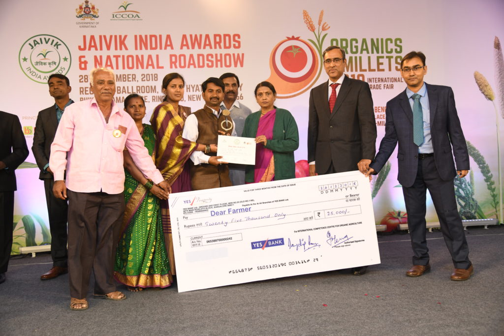 Indian organic farmer, Sachin Tanaji Yavale, from Sangli, Maharashtra. Winner of Jaivik India Awards 2019-2nd prize as Best Organic Farmer in Central & Western India